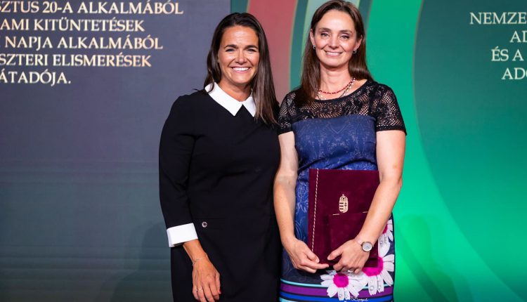 239404304_398980025141550_1401617151553217853_n