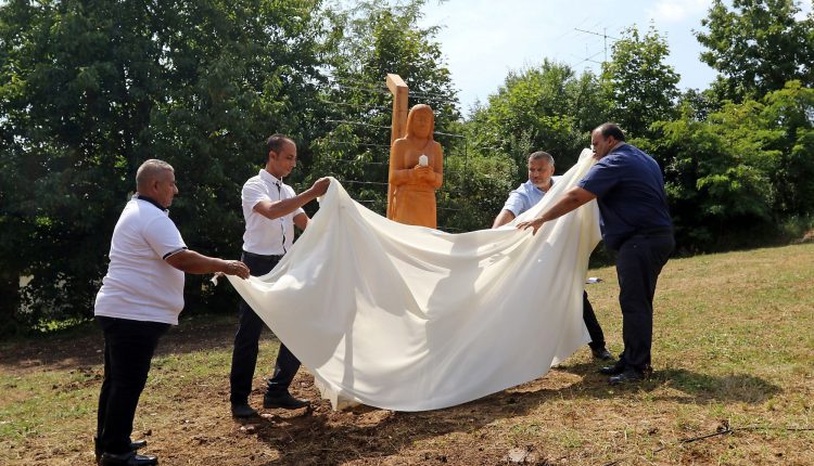 roma_holokauszt_emlekmuavatas_210801_ja-26