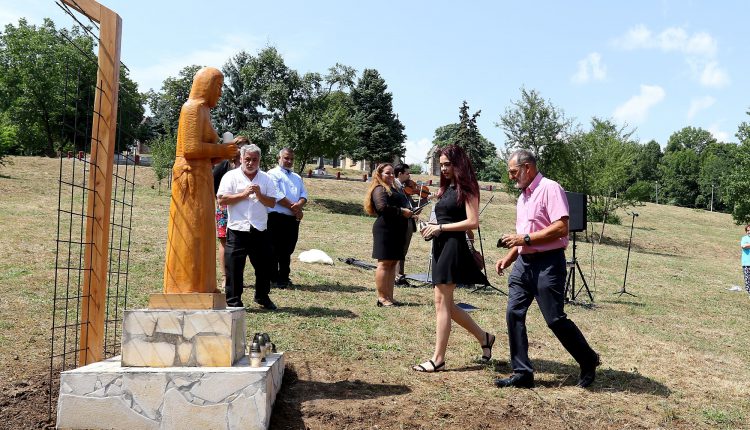 roma_holokauszt_emlekmuavatas_210801_ja-40