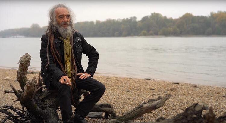 5387180-fekete-csend-bari-jano-festomuveszt-mutatja-be-a-savaria-mozi